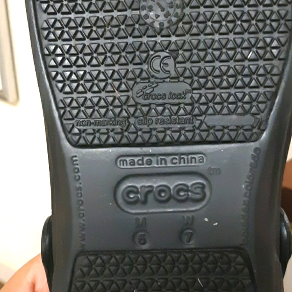 Crocs - Picture 6 of 6